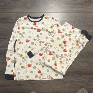 Burt’s Bees Christmas pajamas- women’s large
